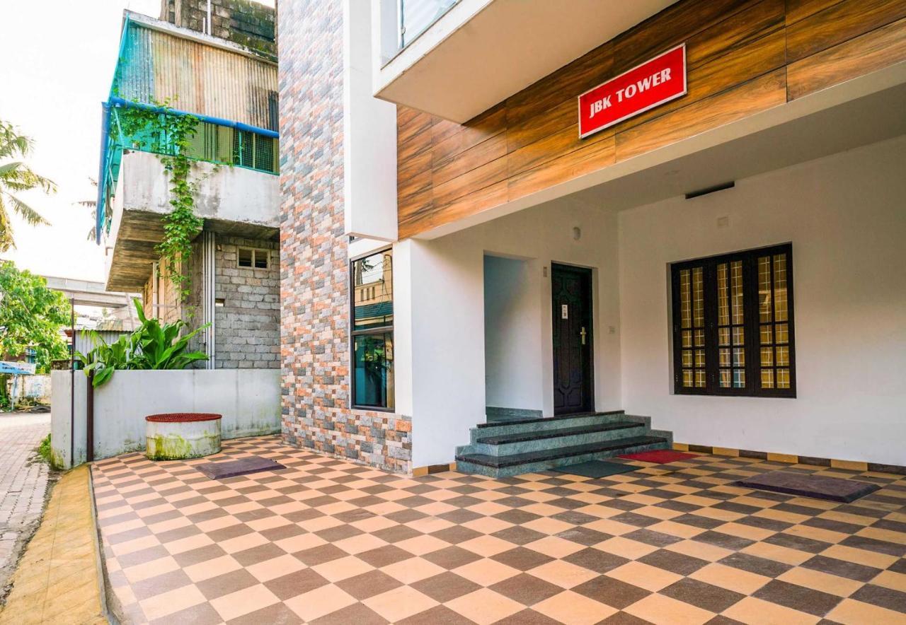 Hotel O Thykoodam Apartments Kochi Ngoại thất bức ảnh