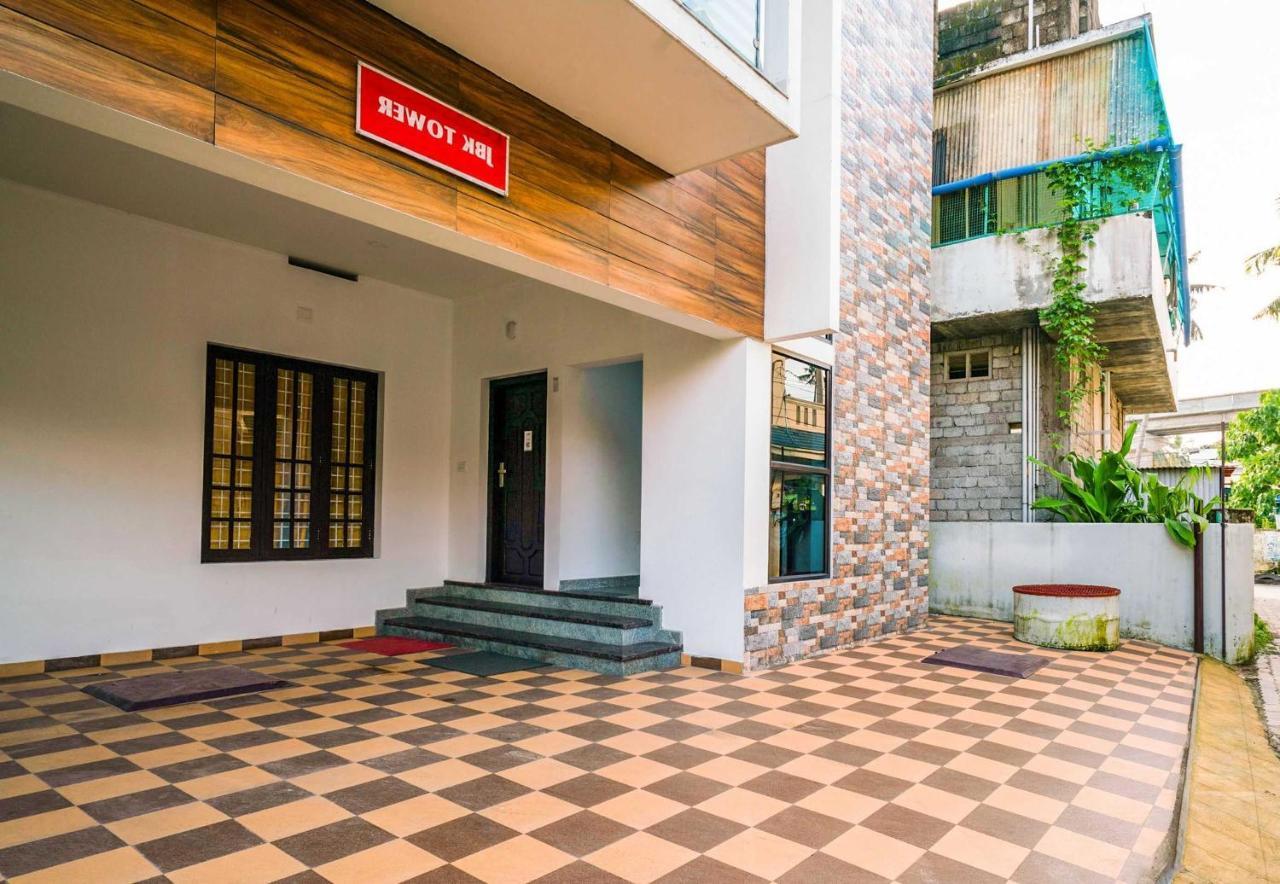 Hotel O Thykoodam Apartments Kochi Ngoại thất bức ảnh