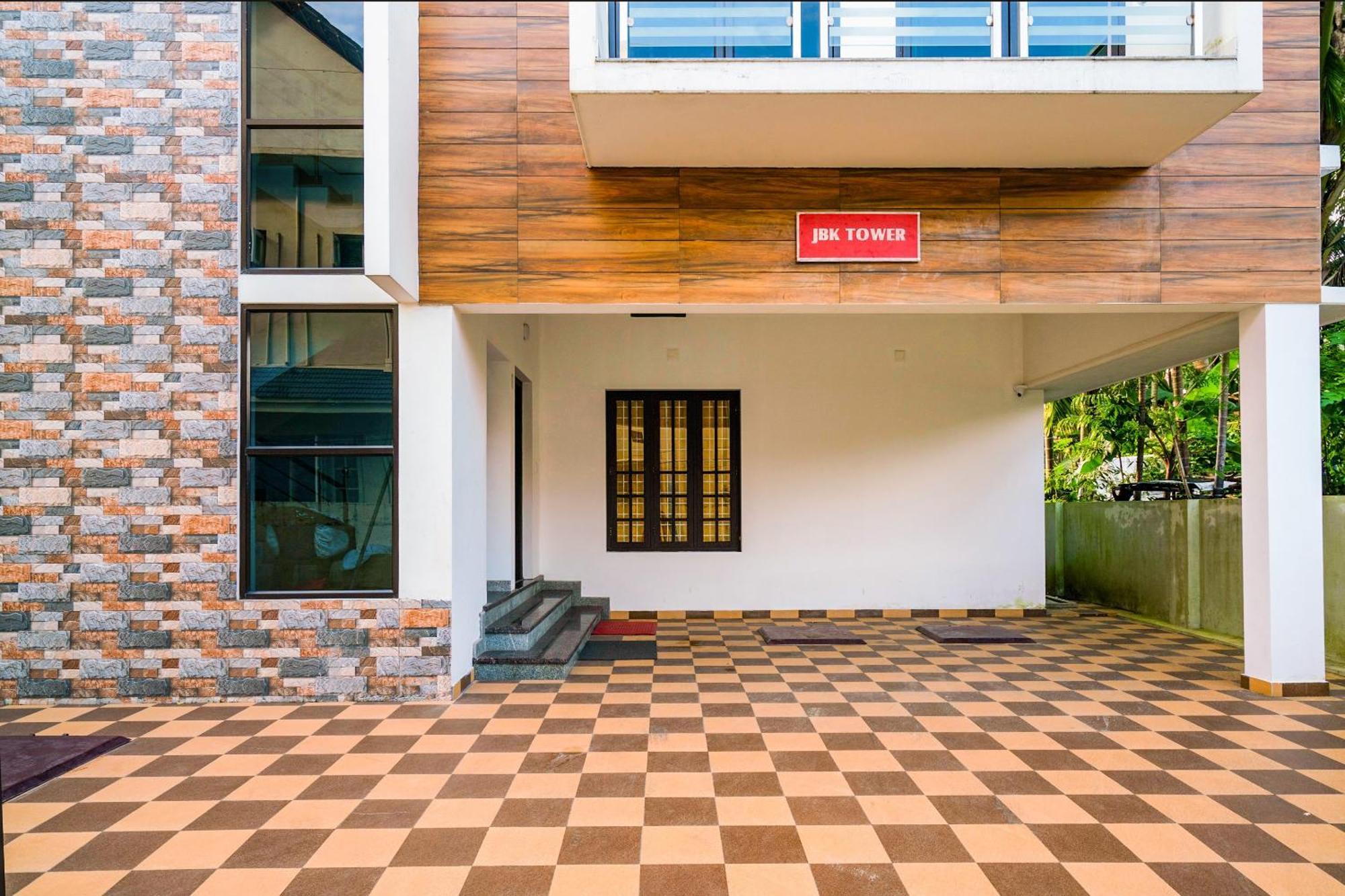 Hotel O Thykoodam Apartments Kochi Ngoại thất bức ảnh