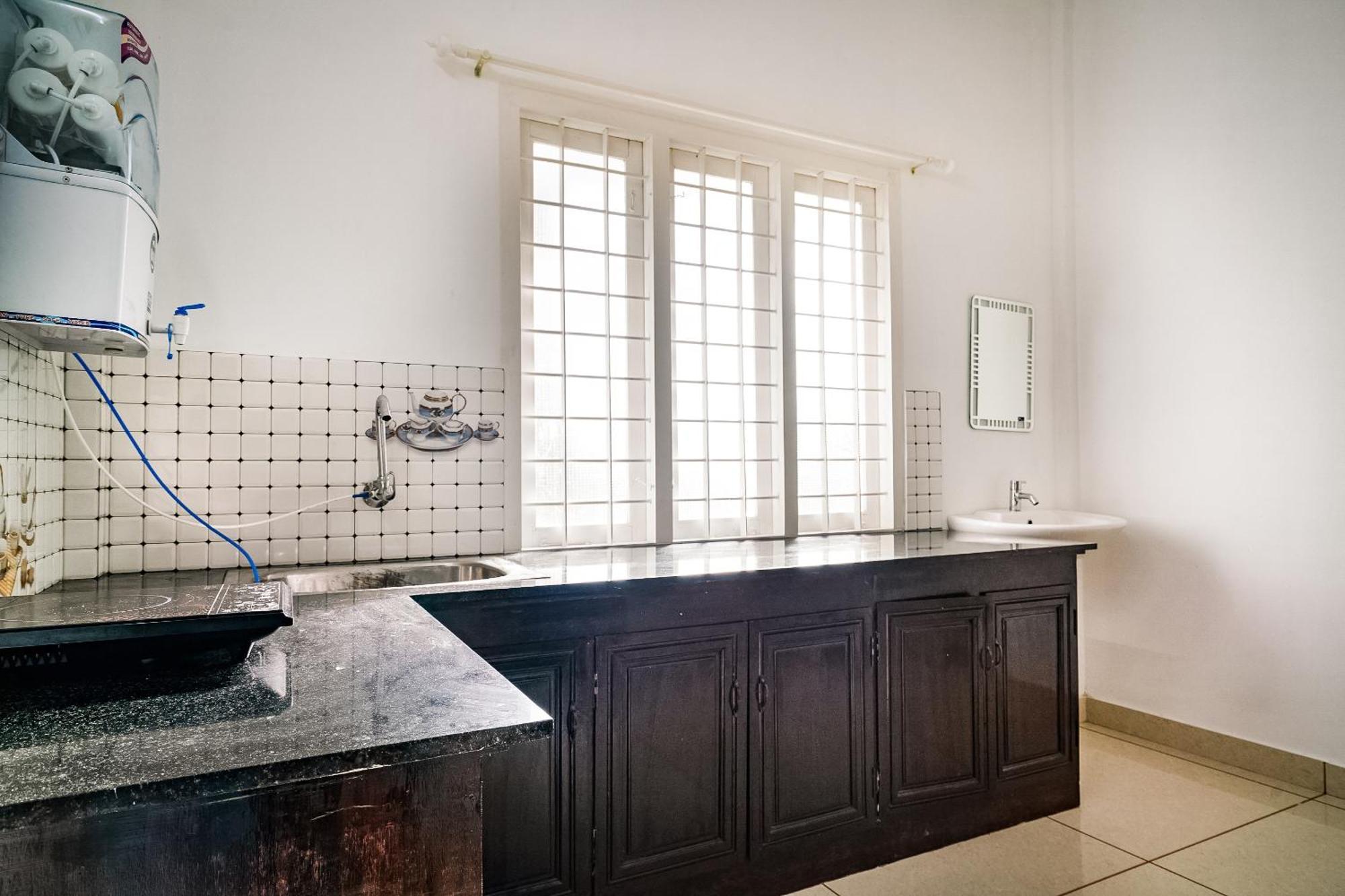 Hotel O Thykoodam Apartments Kochi Ngoại thất bức ảnh